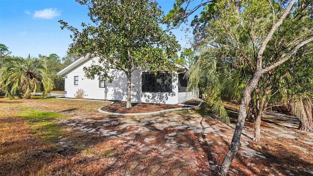 Image 29 of property listing at 17 LONGLEAF COURT, Homosassa, FL 34446