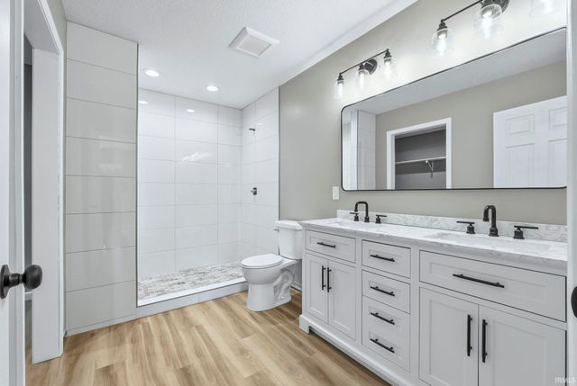 4911 S 600 E-57, Churubusco, IN 46723