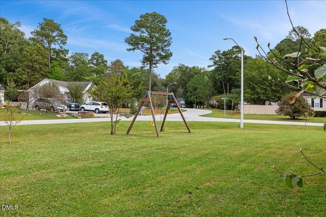 100 Stoney Creek Circle, Smithfield, NC 27577
