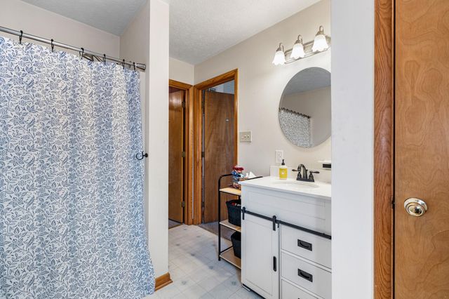 3360 SENEDO RD, Quicksburg, VA 22847