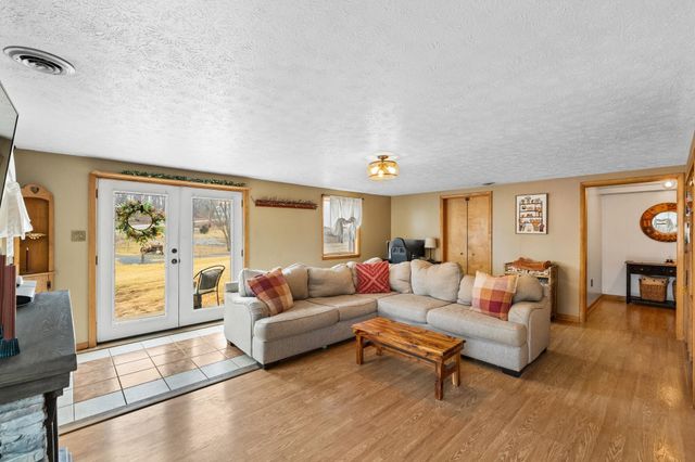 3360 SENEDO RD, Quicksburg, VA 22847