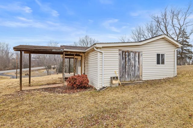 3360 SENEDO RD, Quicksburg, VA 22847