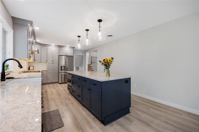 21 Arlington Drive, Pittsford, NY 14534