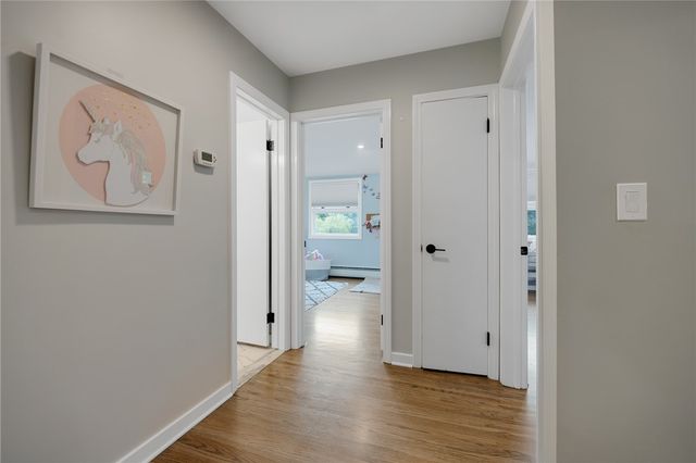 21 Arlington Drive, Pittsford, NY 14534