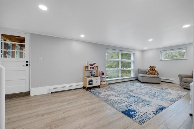 21 Arlington Drive, Pittsford, NY 14534
