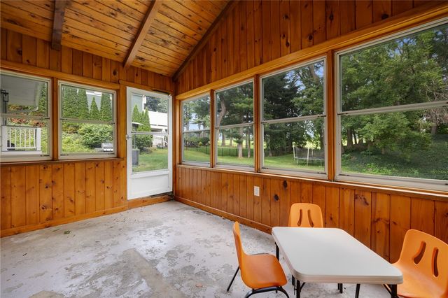 21 Arlington Drive, Pittsford, NY 14534