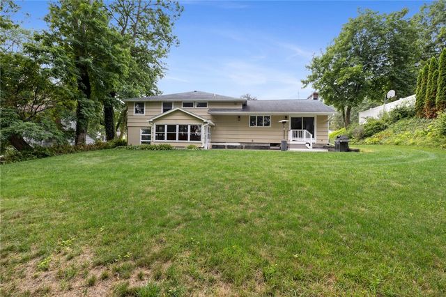 21 Arlington Drive, Pittsford, NY 14534