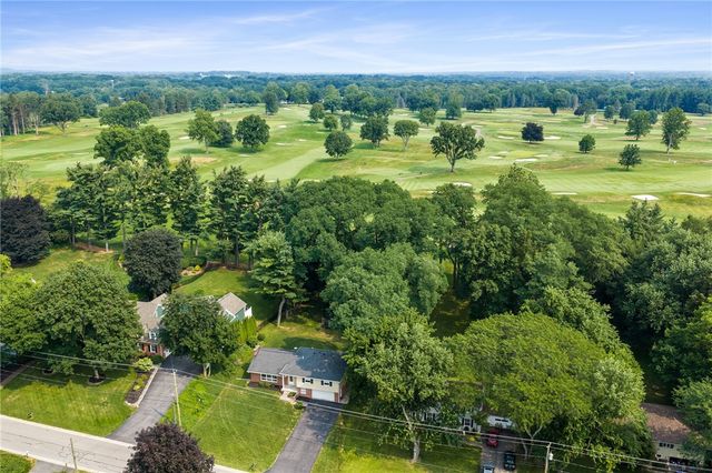 21 Arlington Drive, Pittsford, NY 14534