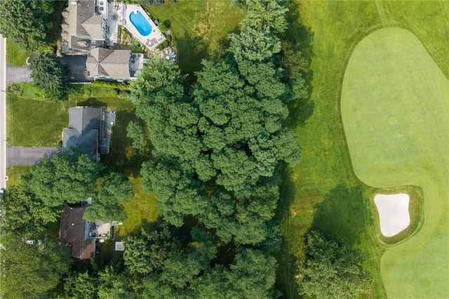 21 Arlington Drive, Pittsford, NY 14534