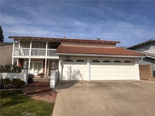 2310 N Linwood, Santa Ana, CA 92705