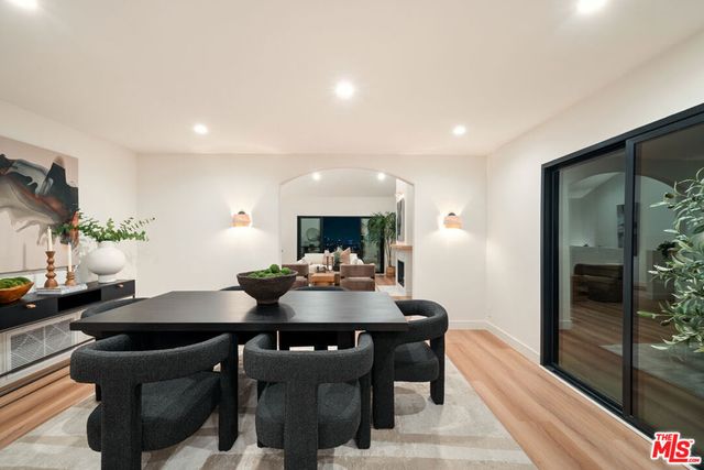 2967 Glendower Avenue, Los Angeles, CA 90027