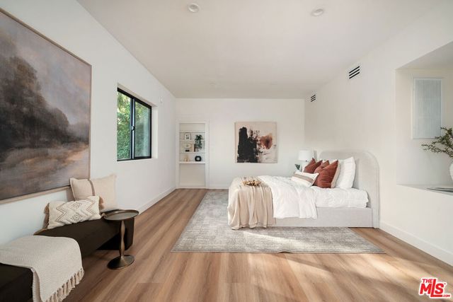 2967 Glendower Avenue, Los Angeles, CA 90027
