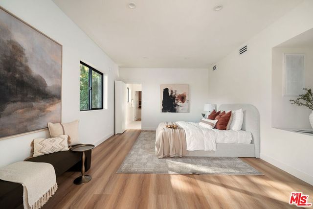 2967 Glendower Avenue, Los Angeles, CA 90027