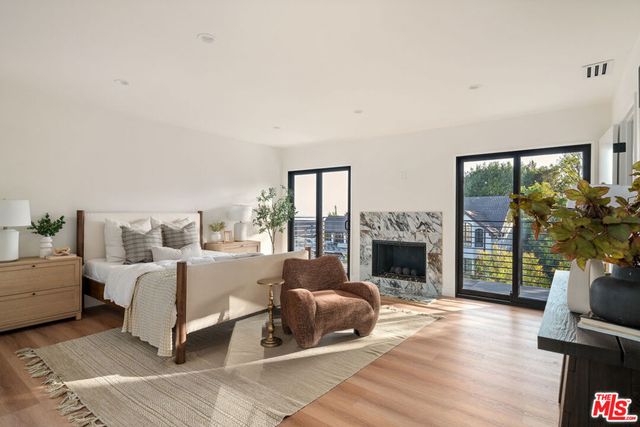 2967 Glendower Avenue, Los Angeles, CA 90027