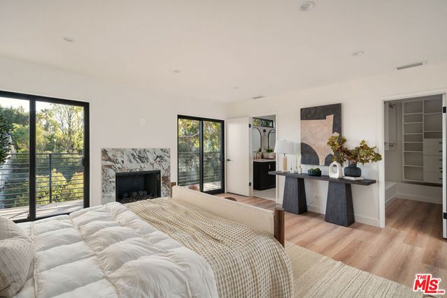 2967 Glendower Avenue, Los Angeles, CA 90027