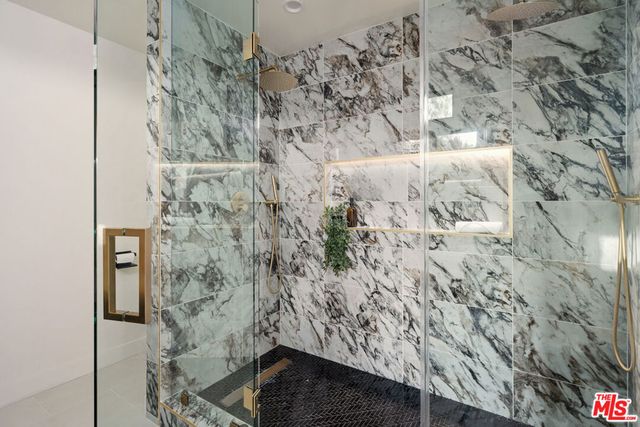 2967 Glendower Avenue, Los Angeles, CA 90027