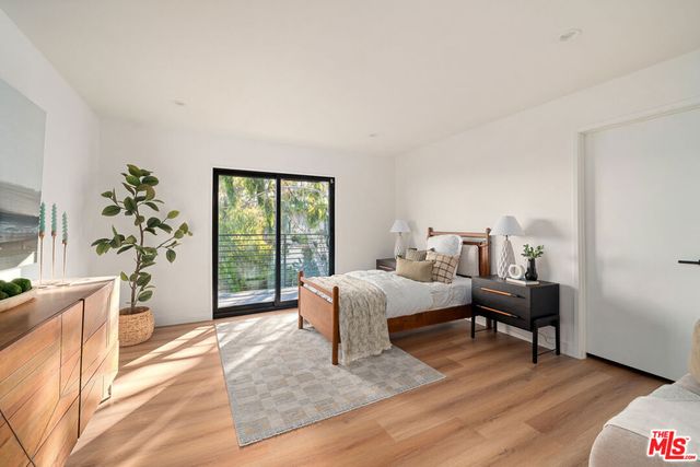 2967 Glendower Avenue, Los Angeles, CA 90027