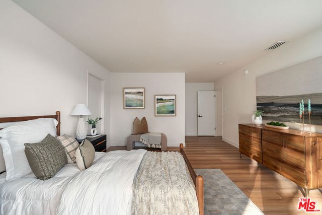 2967 Glendower Avenue, Los Angeles, CA 90027