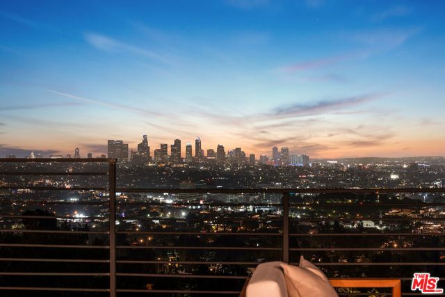 2967 Glendower Avenue, Los Angeles, CA 90027
