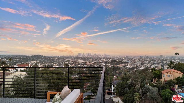 2967 Glendower Avenue, Los Angeles, CA 90027