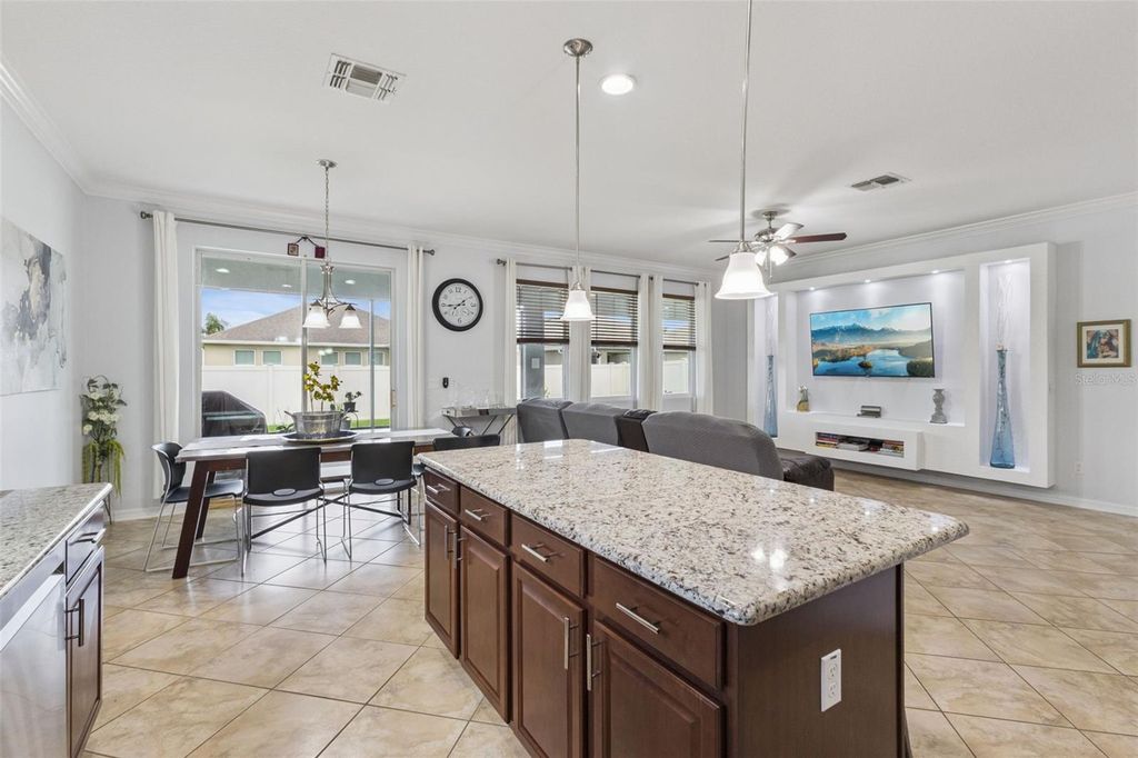Image 11 of property listing at 3942 ETERNITY CIRCLE, St Cloud, FL 34772