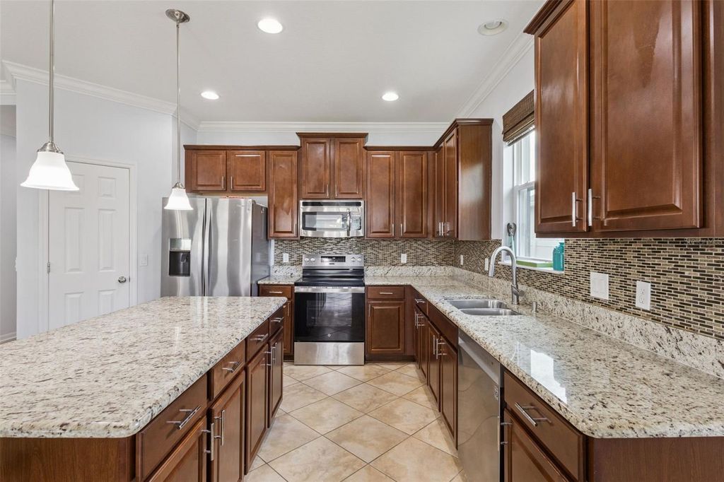 Image 14 of property listing at 3942 ETERNITY CIRCLE, St Cloud, FL 34772