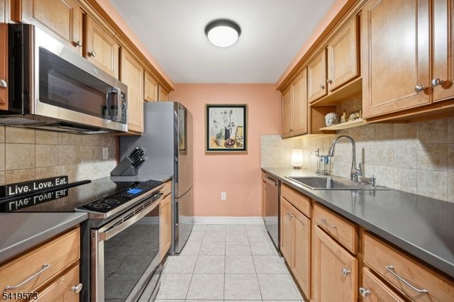 7 Prospect St 410, Morristown Town, NJ 07960