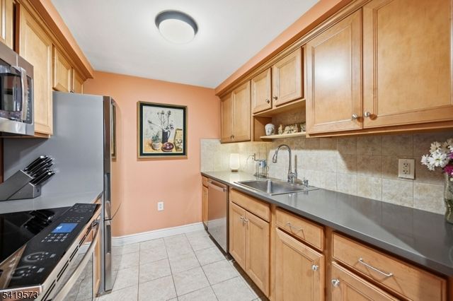 7 Prospect St 410, Morristown Town, NJ 07960