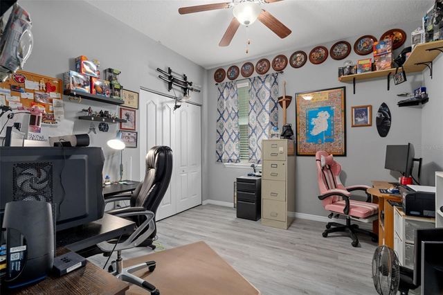 36154 LAGUNA HILLS CIRCLE, Zephyrhills, FL 33541