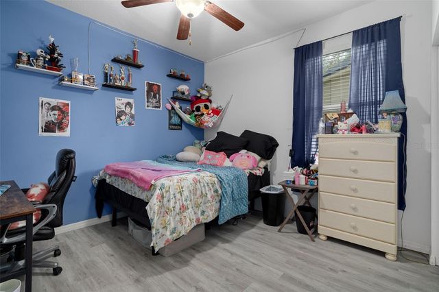 36154 LAGUNA HILLS CIRCLE, Zephyrhills, FL 33541