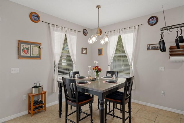 36154 LAGUNA HILLS CIRCLE, Zephyrhills, FL 33541