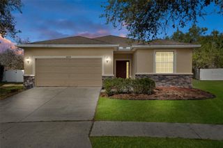 36154 LAGUNA HILLS CIRCLE, Zephyrhills, FL 33541