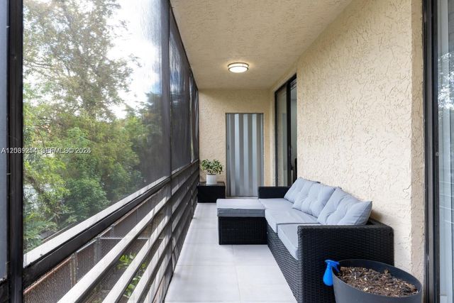 3351 NW 85th Ave 218, Coral Springs, FL 33065