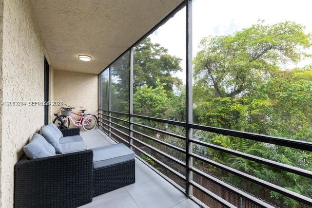 3351 NW 85th Ave 218, Coral Springs, FL 33065