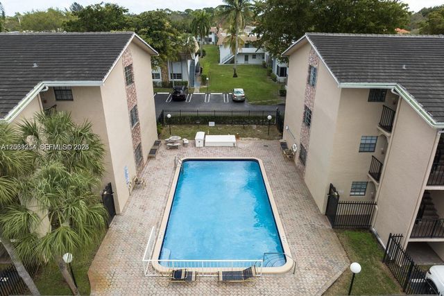 3351 NW 85th Ave 218, Coral Springs, FL 33065