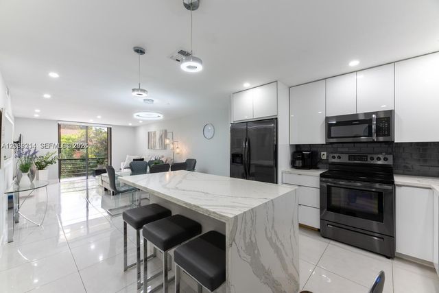 3351 NW 85th Ave 218, Coral Springs, FL 33065