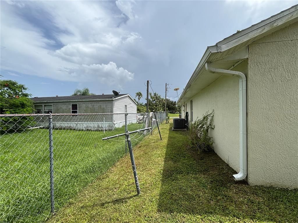 Image 12 of property listing at 3613 LATE MORNING CIRCLE, Kissimmee, FL 34744