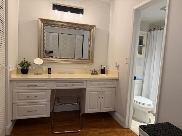 20505 E Country Club Drive 236, Aventura, FL 33180