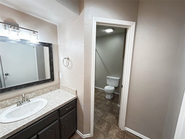 1728 Red Oak Circle, Sulphur Springs, TX 75482