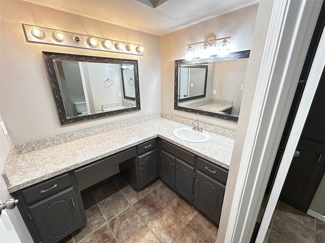 1728 Red Oak Circle, Sulphur Springs, TX 75482