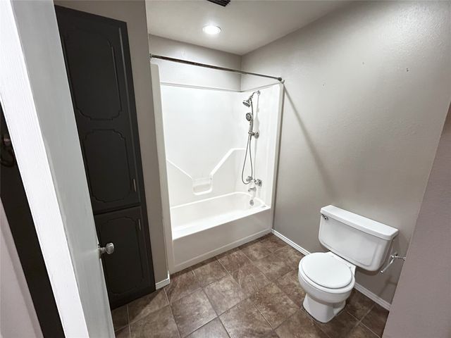 1728 Red Oak Circle, Sulphur Springs, TX 75482