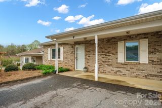 505 2nd Street Place NE B2, Conover, NC 28613