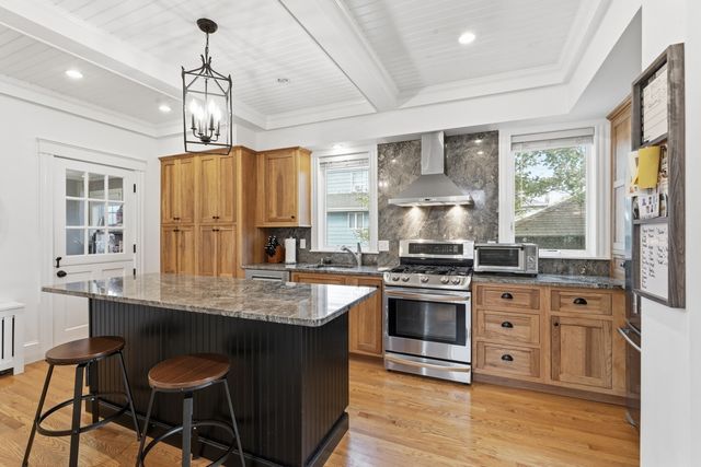 17 Greenwood St, Medford, MA 02155