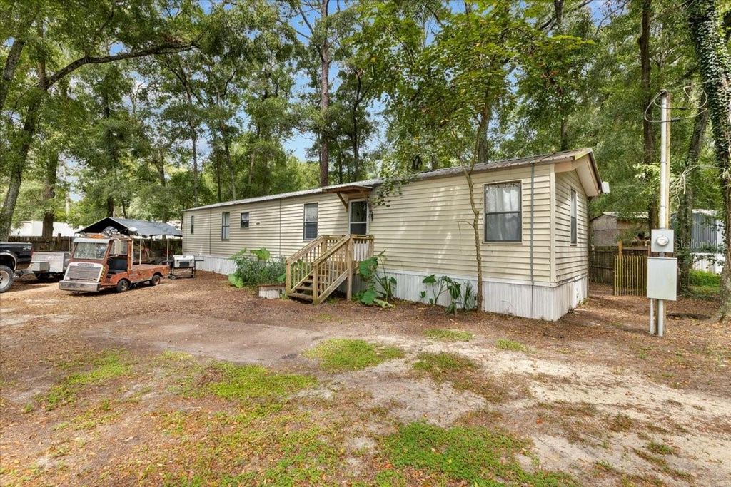 901 NE 11TH AVENUE, Trenton, FL 32693