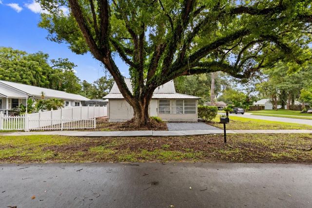 5450 10TH STREET, Zephyrhills, FL 33542