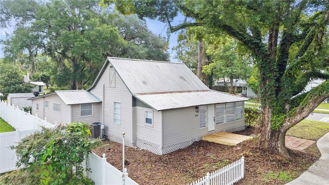 5450 10TH STREET, Zephyrhills, FL 33542