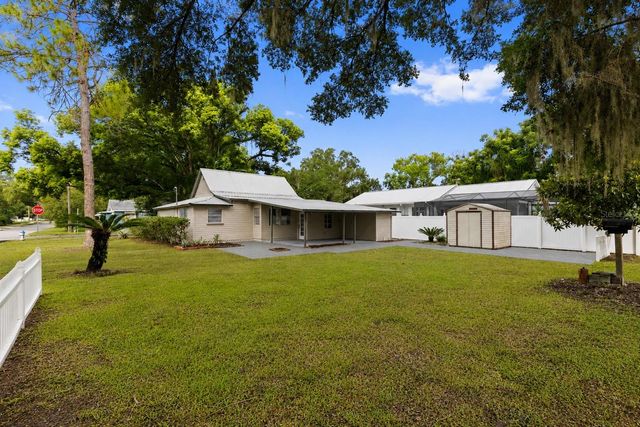5450 10TH STREET, Zephyrhills, FL 33542