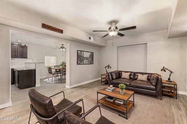 146 S ROBSON --, Mesa, AZ 85210