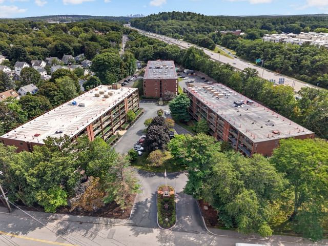 146 Marble St 402, Stoneham, MA 02180