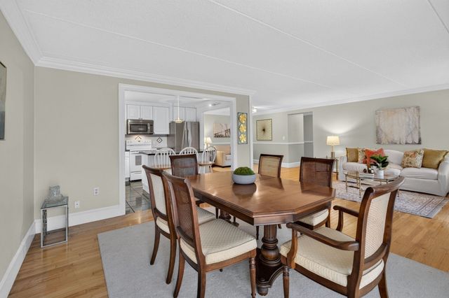 146 Marble St 402, Stoneham, MA 02180